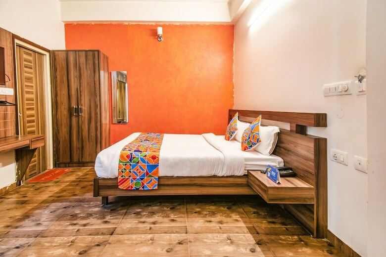 Fabhotel Global Inn