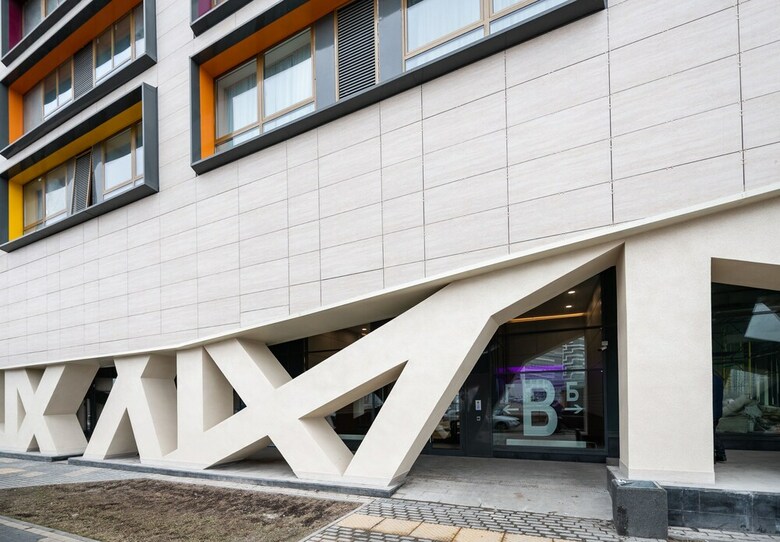 Prime Host Apartments On Cska 79