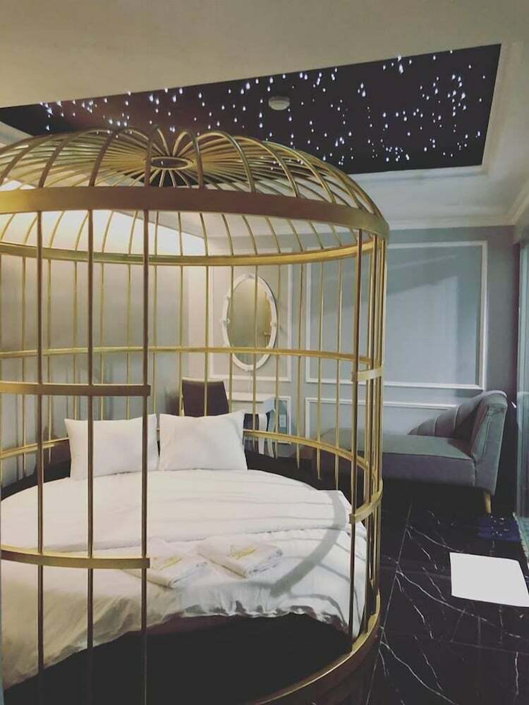 La Galerie Hotel
