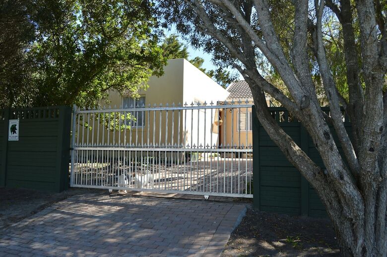 Apartamentos Canary Cottages