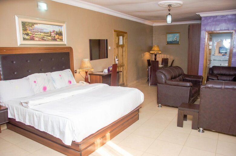 Hotel Havannah Suites & Conference Centre