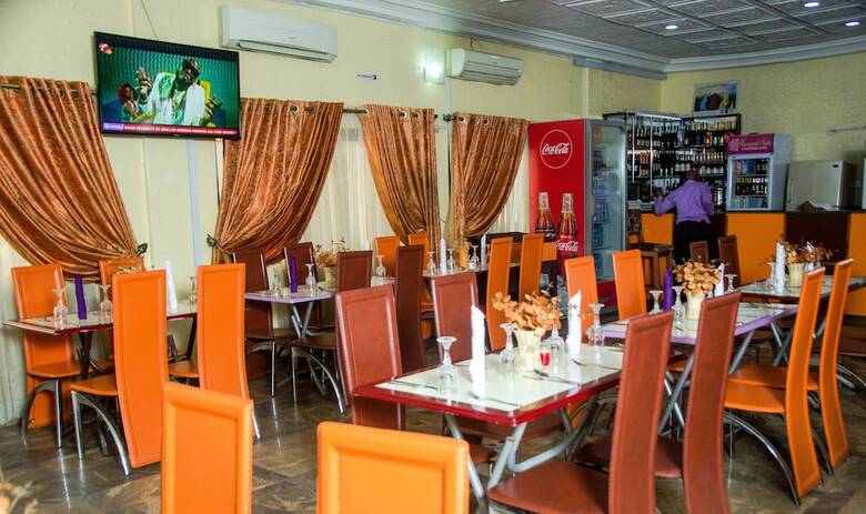 Hotel Havannah Suites & Conference Centre