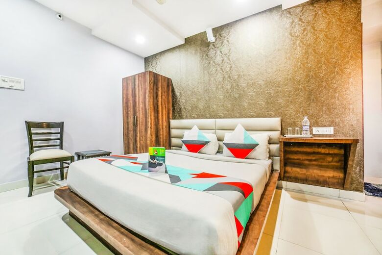 Fabhotel Golden Village