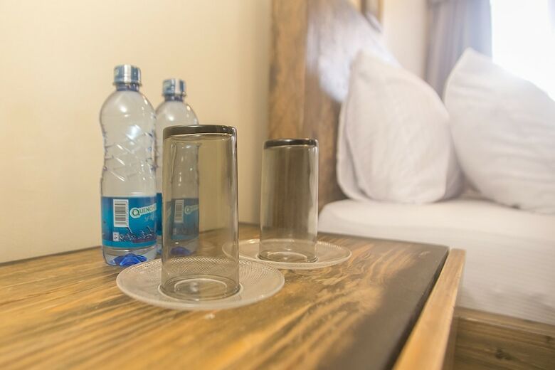 Lux Airport Inn