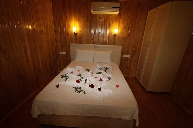 Gunes Hotel & Apartments
