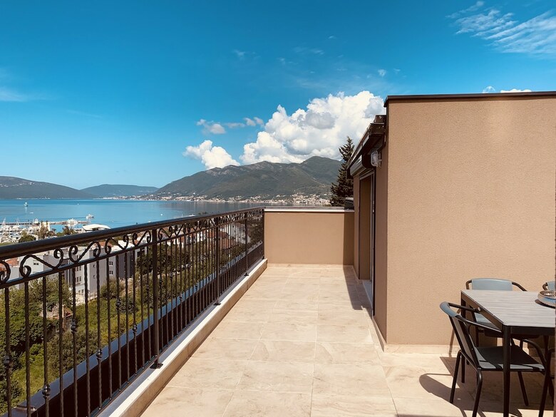 Apartamentos Golden Eagle