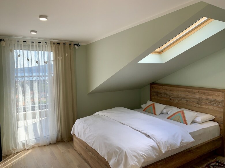 Apartamentos Golden Eagle