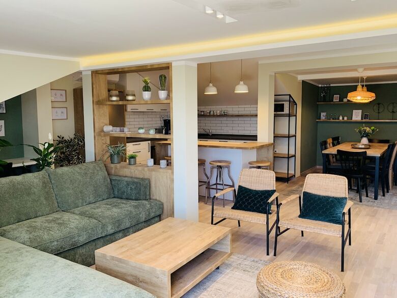 Apartamentos Golden Eagle