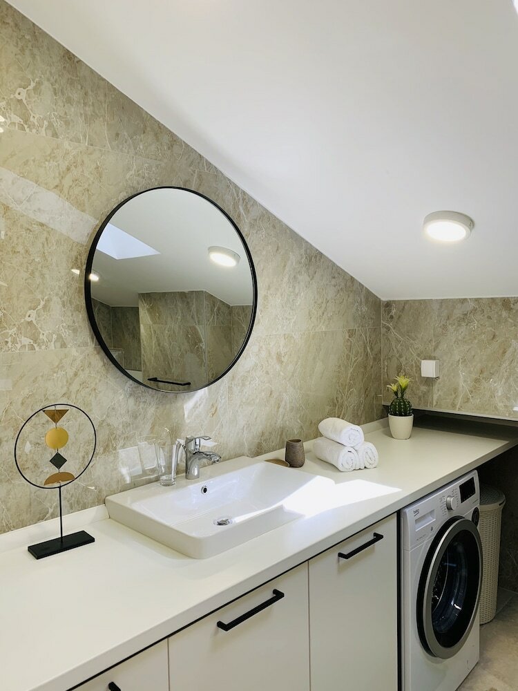 Apartamentos Golden Eagle