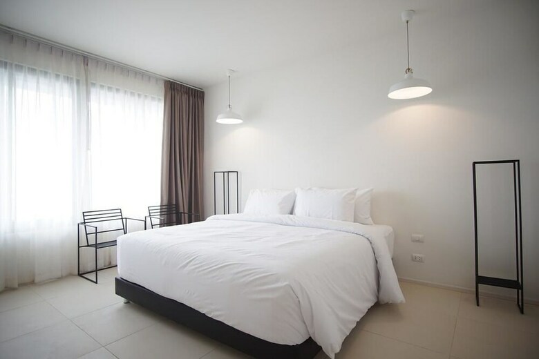 Hotel Por Santitham