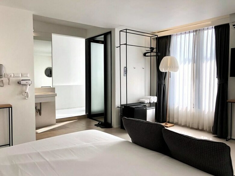 Hotel Por Santitham