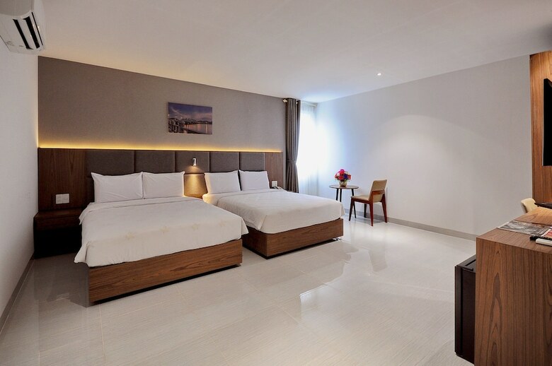 For You Hotel