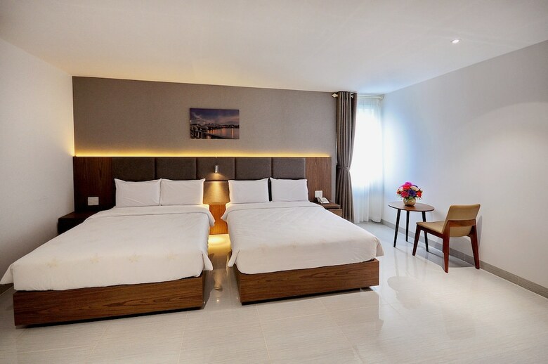For You Hotel
