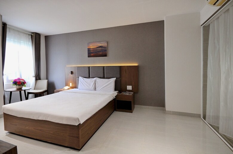 For You Hotel