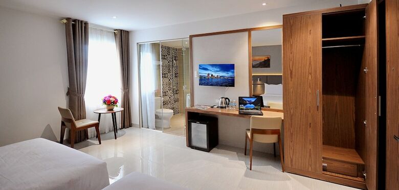 For You Hotel
