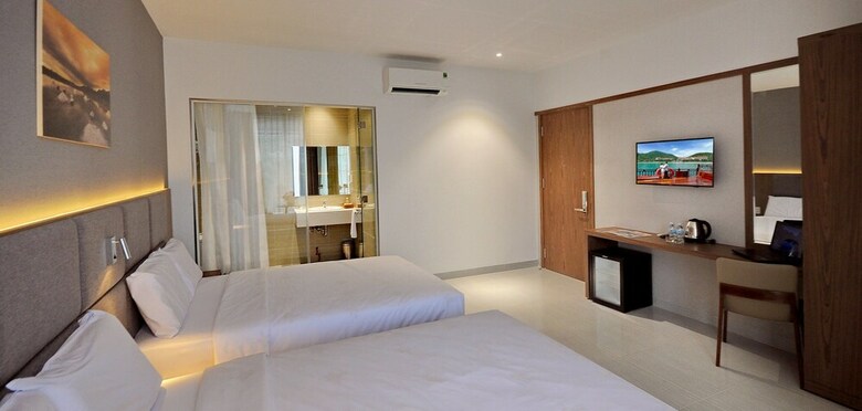 For You Hotel