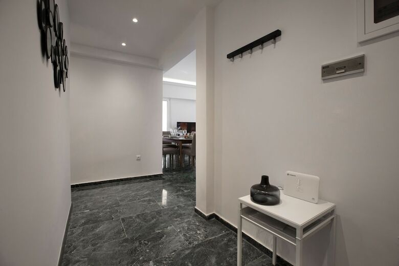 Apartamentos Roomy & Comfortable Apt Near Acropolis By Ghh