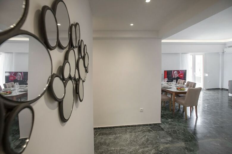 Apartamentos Roomy & Comfortable Apt Near Acropolis By Ghh
