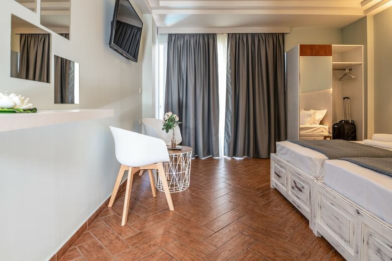 Aparthotel Girogiali Apartments