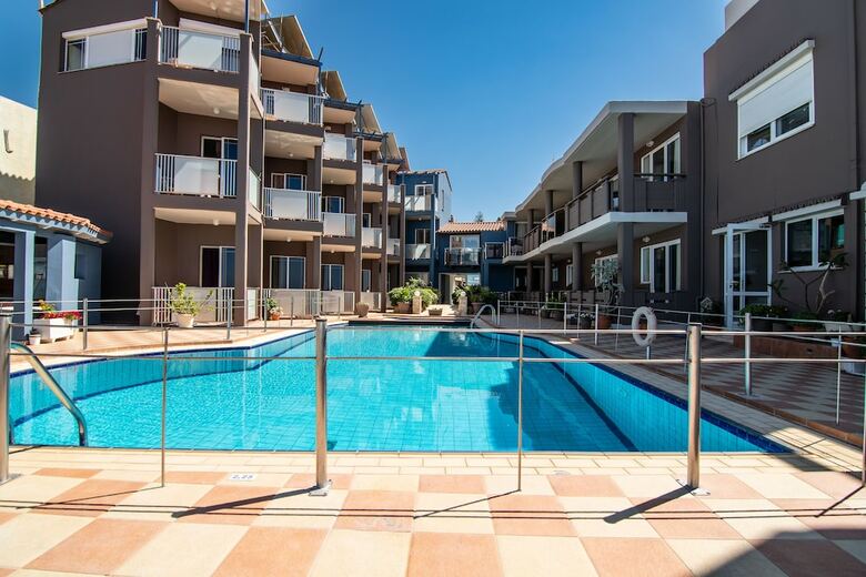 Aparthotel Girogiali Apartments
