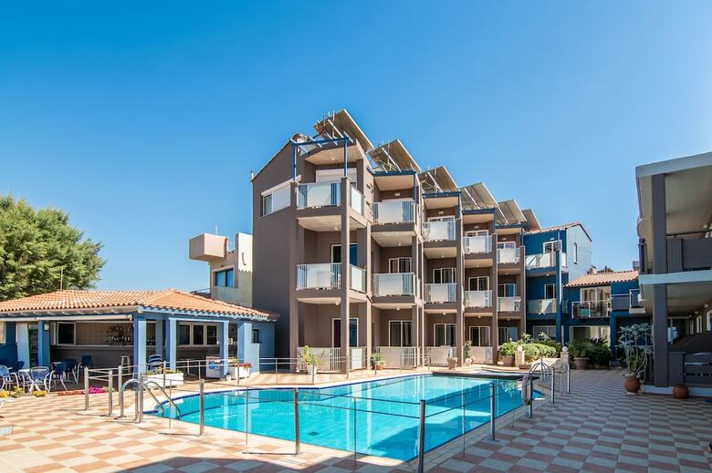 Aparthotel Girogiali Apartments