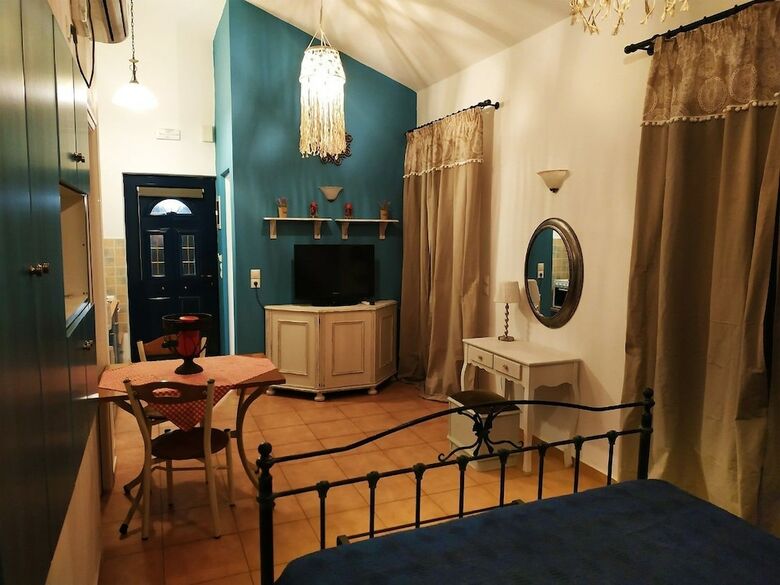 Hotel Lontosvillage