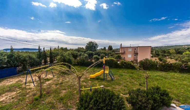 Hotel Lontosvillage