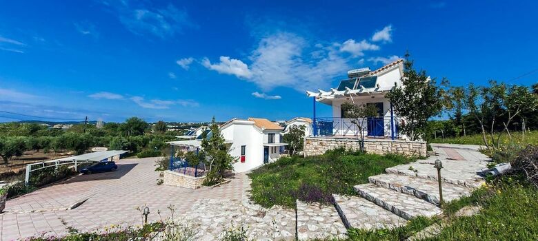 Hotel Lontosvillage