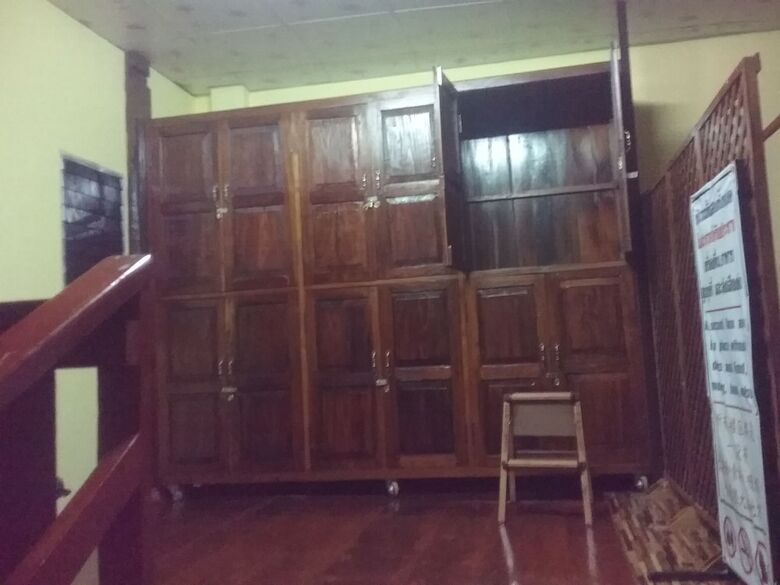 Hostal Arunrat Guesthouse