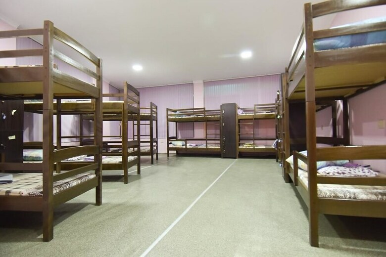 Hostal Green Hostel And Tours