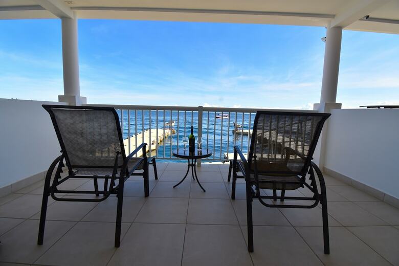 Aparthotel Tropical Suites Hotel
