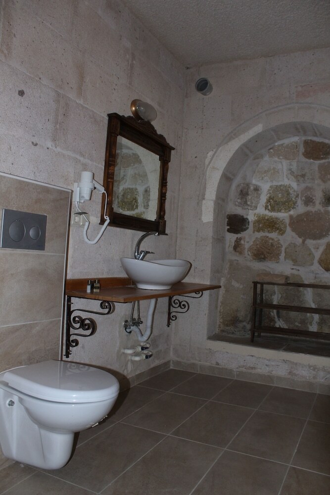Hotel Eagle Cave Inn