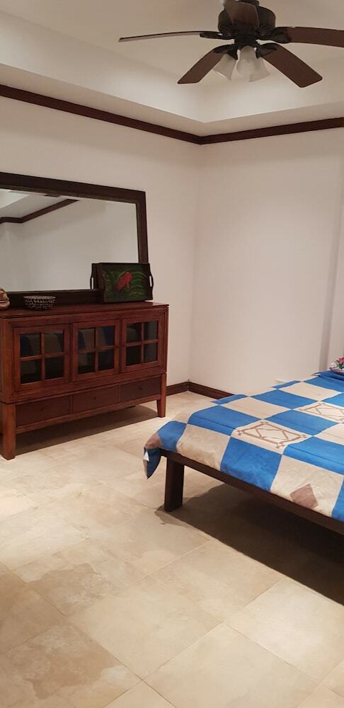 Aparthotel Villa Montana
