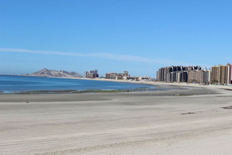 Las Gaviotas 2br 402 By Casago