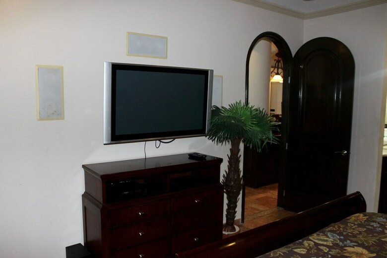 Esmeralda 3br Jacuzzi Ea 101 By Casago