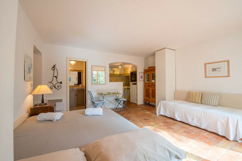 Apartamento Suitelowcost Studio Saint-tropez