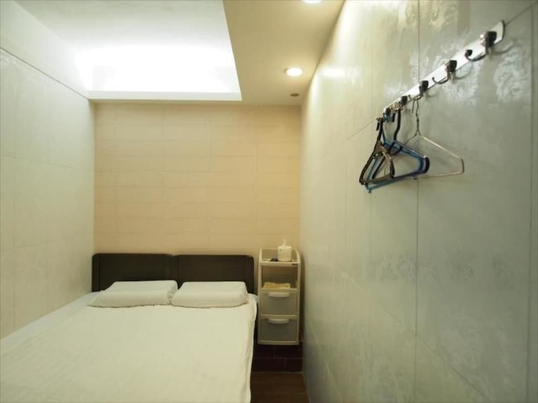 Hotel Lamshan Pakho Hostel