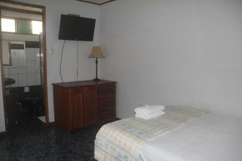 Hostal Hotel Reventazon & Guesthouse