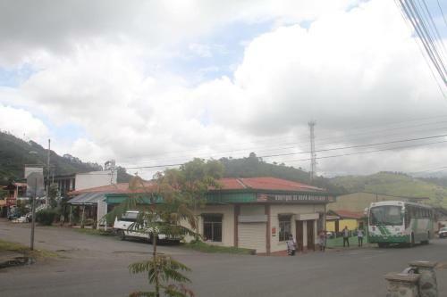 Hostal Hotel Reventazon & Guesthouse