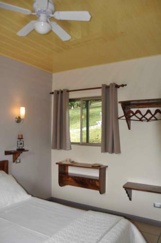 Bed & Breakfast Tiriguro Lodge