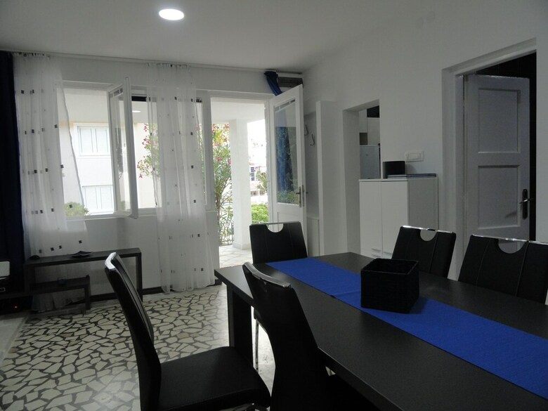 Villa Petrovac Holiday House With Pool