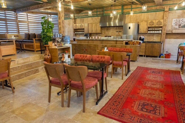 Hotel Grand Elite Cave Suites