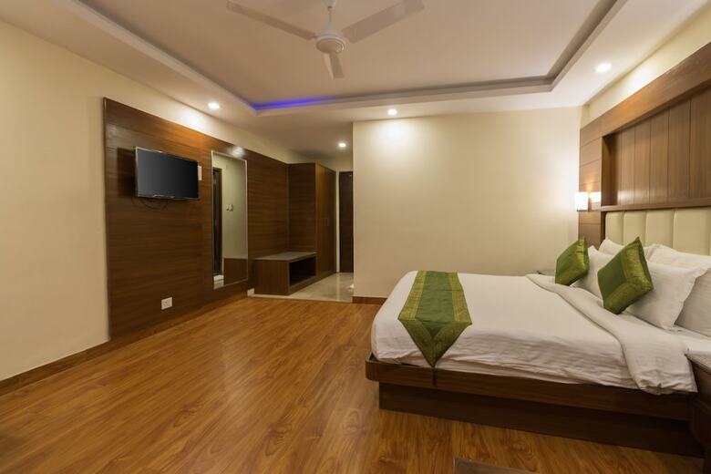 Hotel Nand Residency