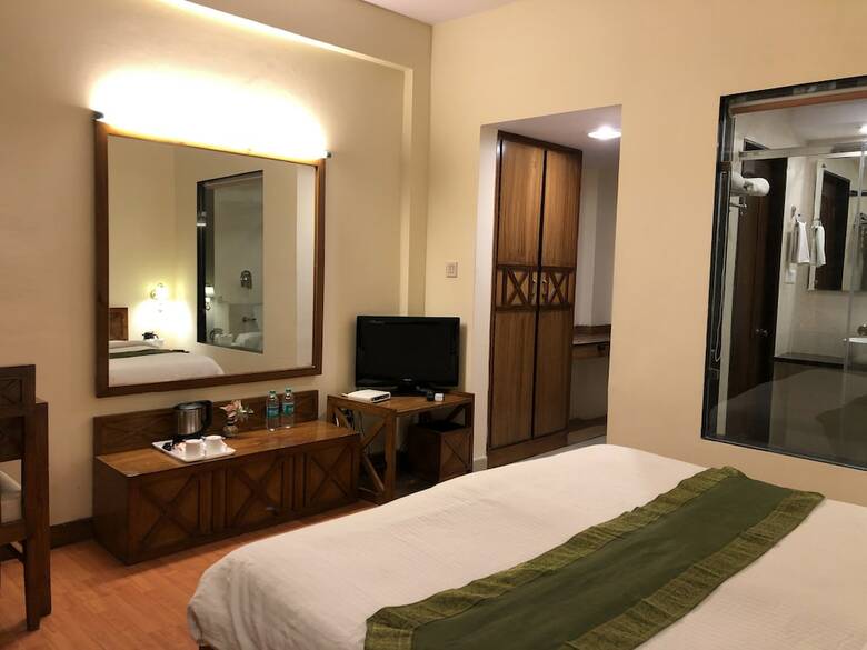 Hotel Nand Residency