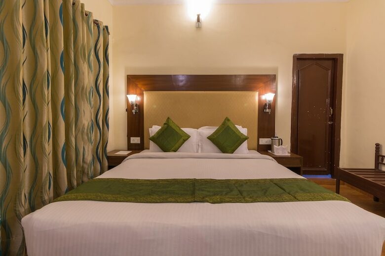 Hotel Nand Residency