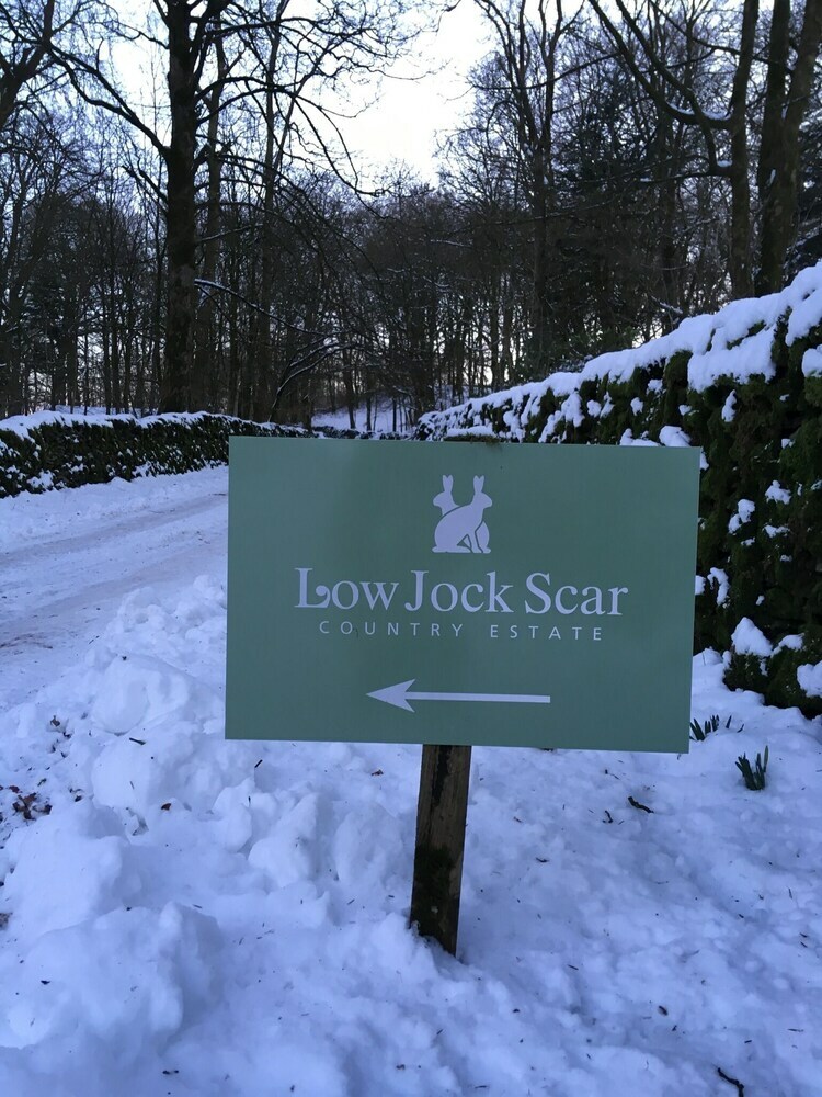Low Jock Scar Country Estate