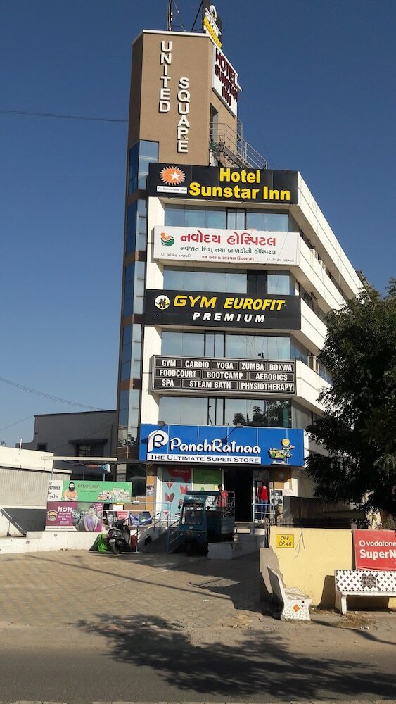 Hotel Sunstar Inn