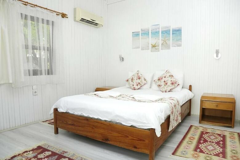 Hotel Esralina Pension