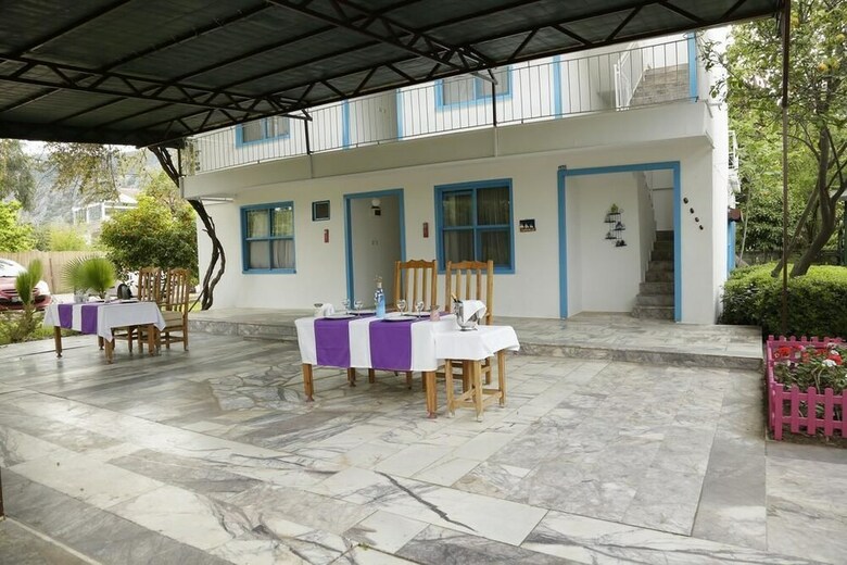 Hotel Esralina Pension