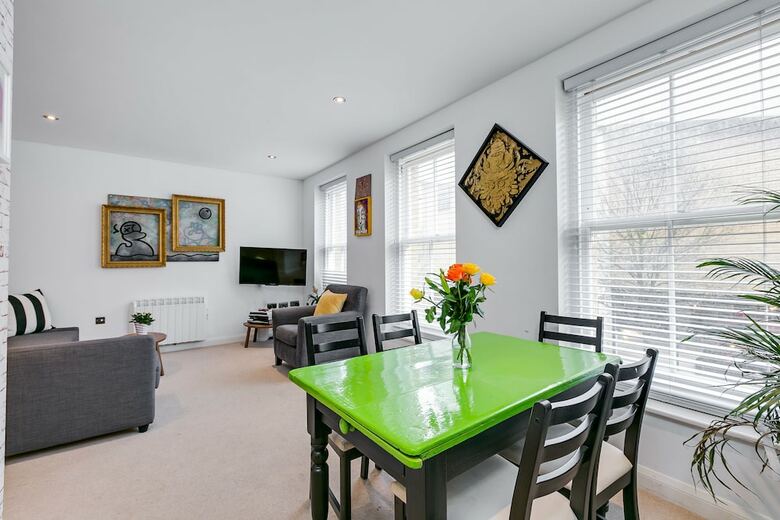 Apartamentos The Art Inn